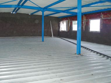 Intermediate floors